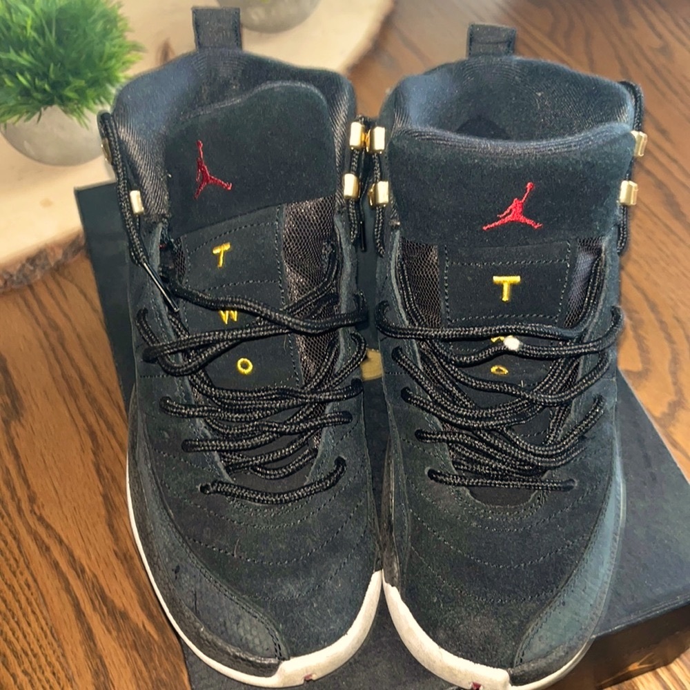 Air Jordan 12 Retro ‘Reverse Taxi’ 130690-017